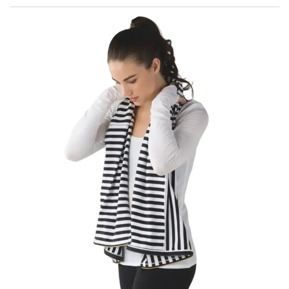 Lululemon Vinyasa Scarf Gold Zipper Apex Stripe Black White Special Edition